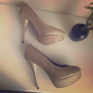 Brash Women’s Gold Glitter Platform Heels